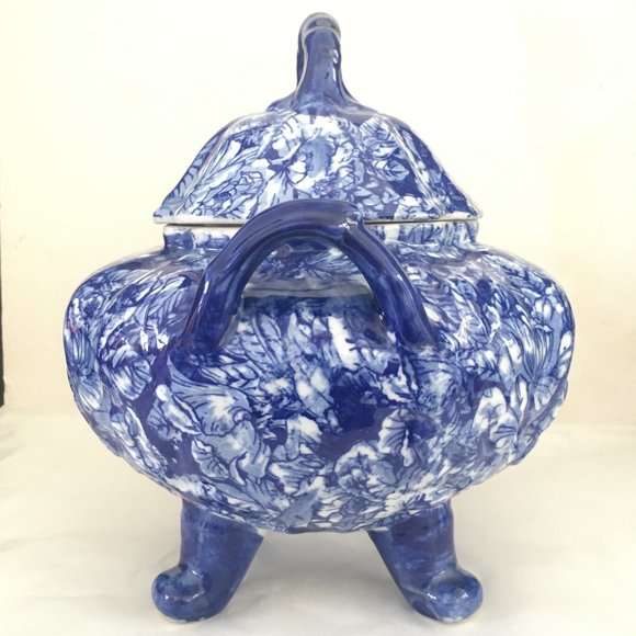 Victoria Ware TUREEN Bowl Flow Blue Cover Foot Soup Vege Chintz Floral Console - Picture 4 of 15